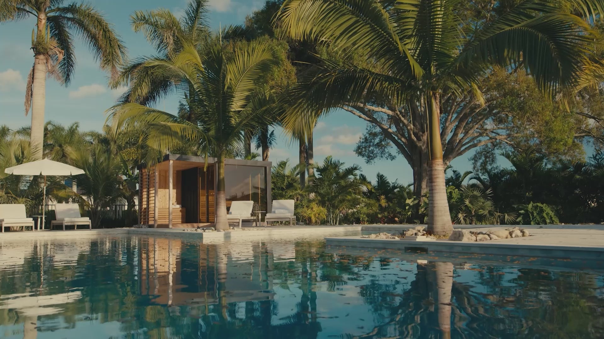 Load video: The Superior Hydra Sauna